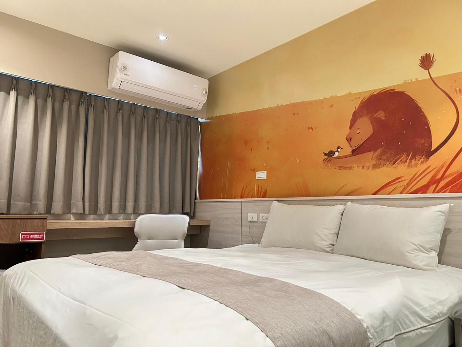 Dazz Inn Taichung Bagian luar foto